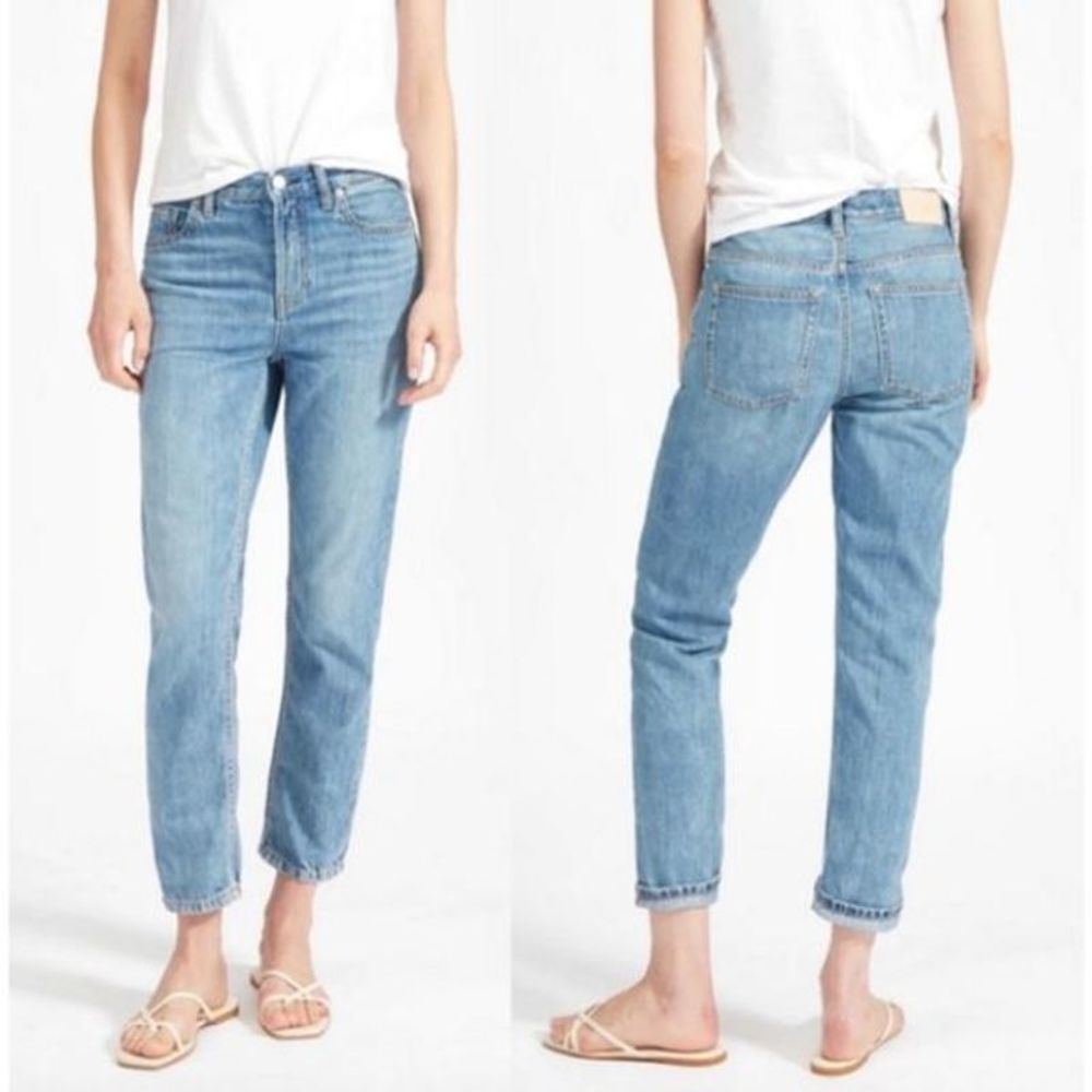 EVERLANE Light weight Relaxed Blue Jeans 29